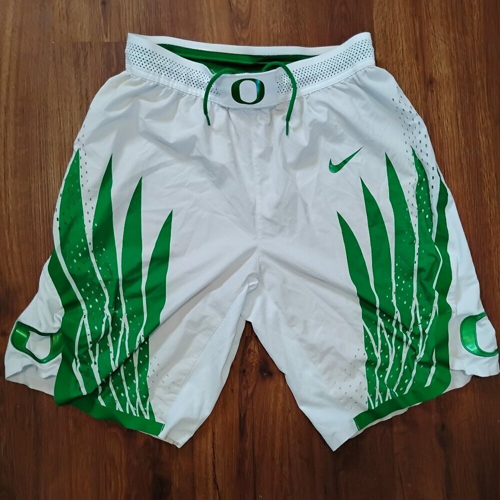 Nike Oregon Ducks Athletic Shorts Wings Team Issued 2016-17